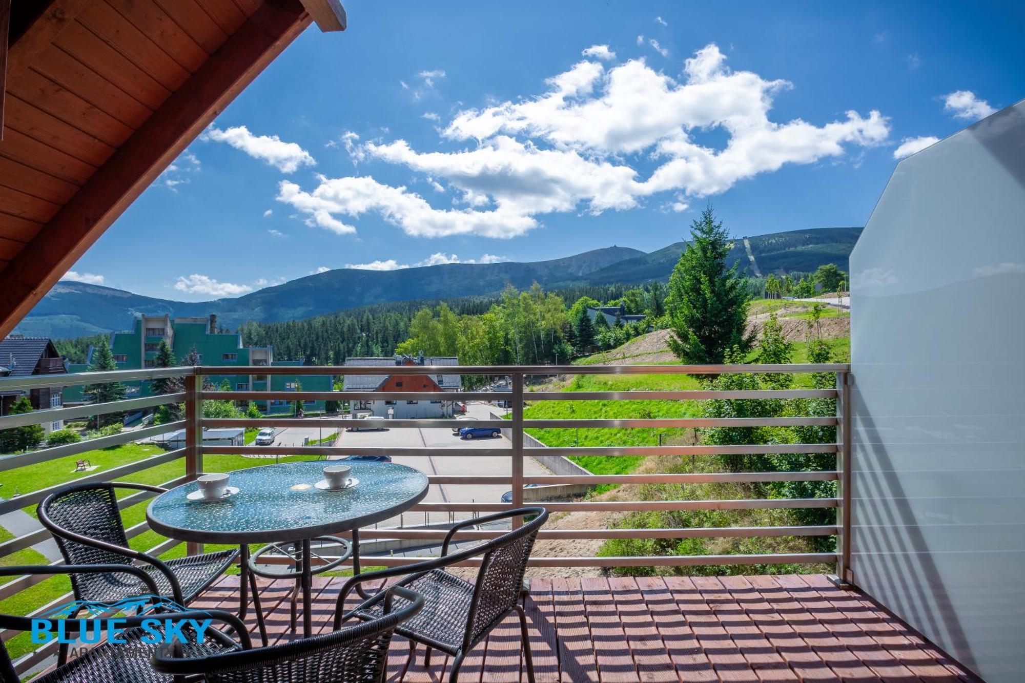 Apartamenty Bluesky - Karkonoska 13, Z Widokiem Na Gory, Blisko Szlakow I Wyciagow, W Zielonej Okolicy Карпач Екстер'єр фото
